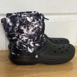 Crocs Classic Lined Neo Puff Boots Women’s size 12 Men’s 10 Black White Tye Dye